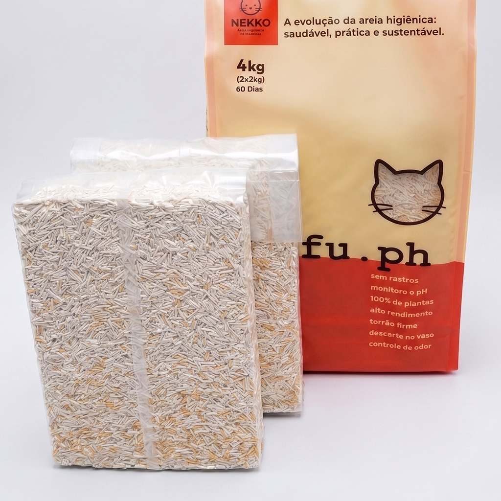 Grãos da areia higiênica de tofu NEKKO tofu.ph na palma da mão — granulometria fina de 1,5 mm